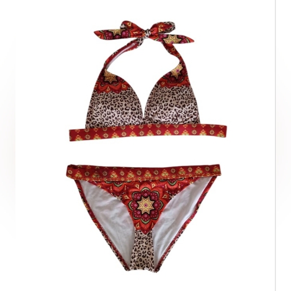 VENUS Other - Venus Flirty Leopard Jungle Mosaic Bikini Set, Top Size B, Bottom Size 4